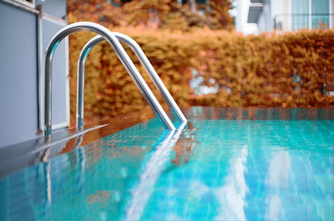 installation mini piscine enterree